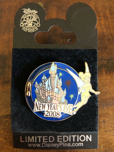Disneyland Resort 2008 New Years Eve Tinker Bell Sleeping Beauty Castle Pin - Imagen 7 de 7