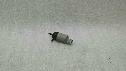BMW 1 Series E81 Washer Fluid pump 67126934159 Waschwasserpumpe