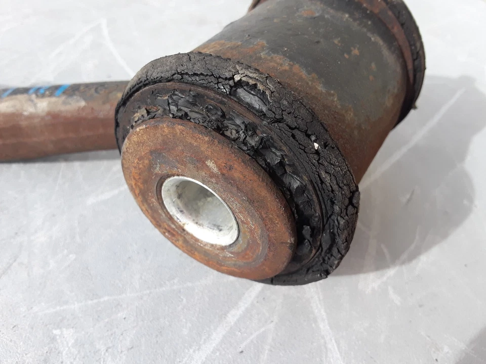 1981 Mercedes Benz W123 240D Front Left Lower Control Arm OEM - Image 3 of 4