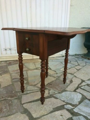 Tables du XIXe siècle Louis Philippe