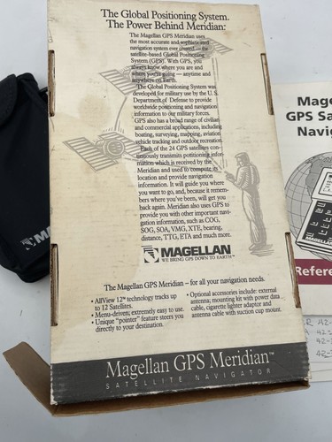 Magellan Meridian 12001 Handheld GPS Satellite Navigator White -SMALL CRACK- - Picture 15 of 15