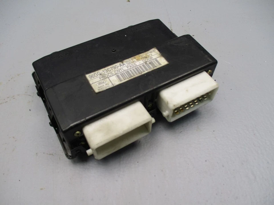 Centralina Per FORD SCORPIO II KOMBI (GNR, GGR) 2.3I 16V 96GG-13C7900-AA - Immagine 2 di 4