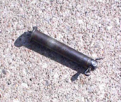 John Deere(79-101) 400 - Hydraulic Lift Cylinder Pin