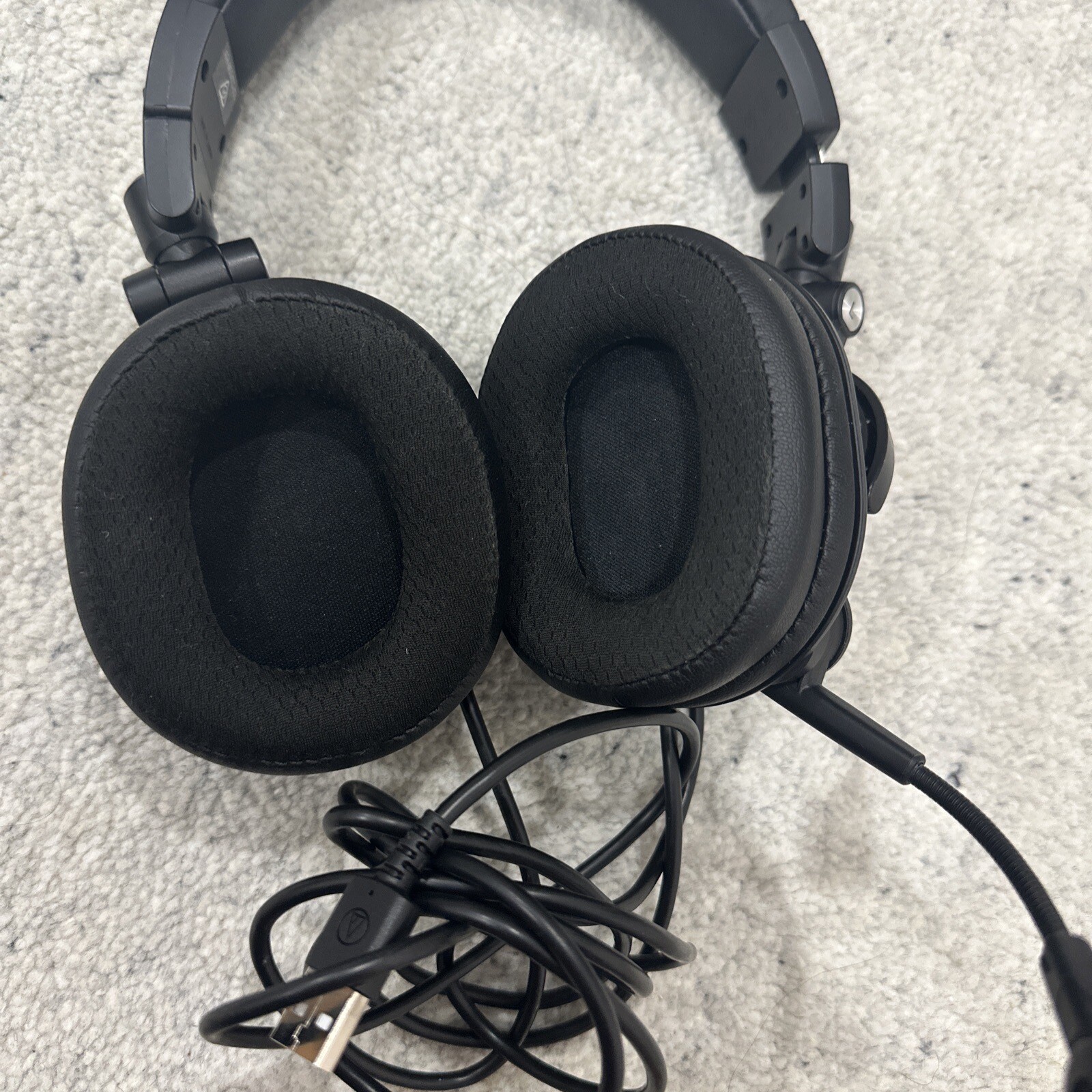 AudioTechnica ATHM50x ClosedBack Studio Monitoring Headphones with