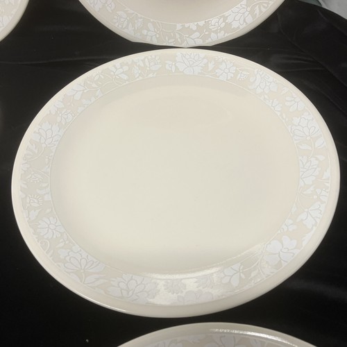 6 Corelle Corning Vitrelle Whisper Sandstone 10 1/4in. White Beige Plates - Bild 6 von 15