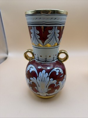 Sambuco Deruta Italian Majolica Vase 8  Hand Painted Gold Trim Double Handle