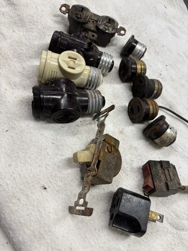 Adaptadores de extensión de enchufes de luz vintage de 12 piezas se venden como están piezas algunas baquelitas - Imagen 4 de 10