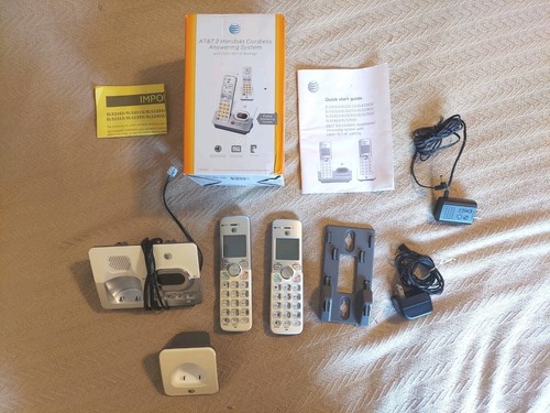 AT&T 2 HANDSET CORDLESS DIGITAL ANSWERING SYSTEM EL52203 CALLR ID/WAITING TESTED