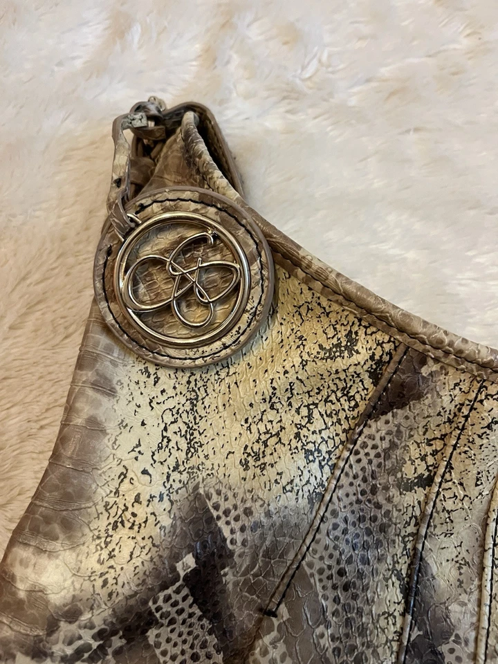 Bolso Hobo Jessica Simpson Cuero Sintético Estampado de Reptiles Foto 2 de 4