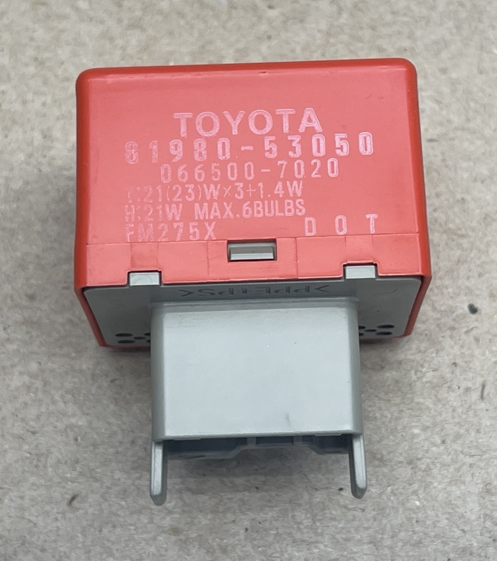 10-15 LEXUS IS250C IS350C CONVERTIBLE HAZARD TURN SIGNAL FLASHER OEM 81980-53050