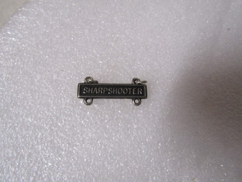 MILITARY INSIGNIA US ARMY MARKSMANSHIP QUALIFICATION TAB SHARPSHOOTER RIFLE TAB