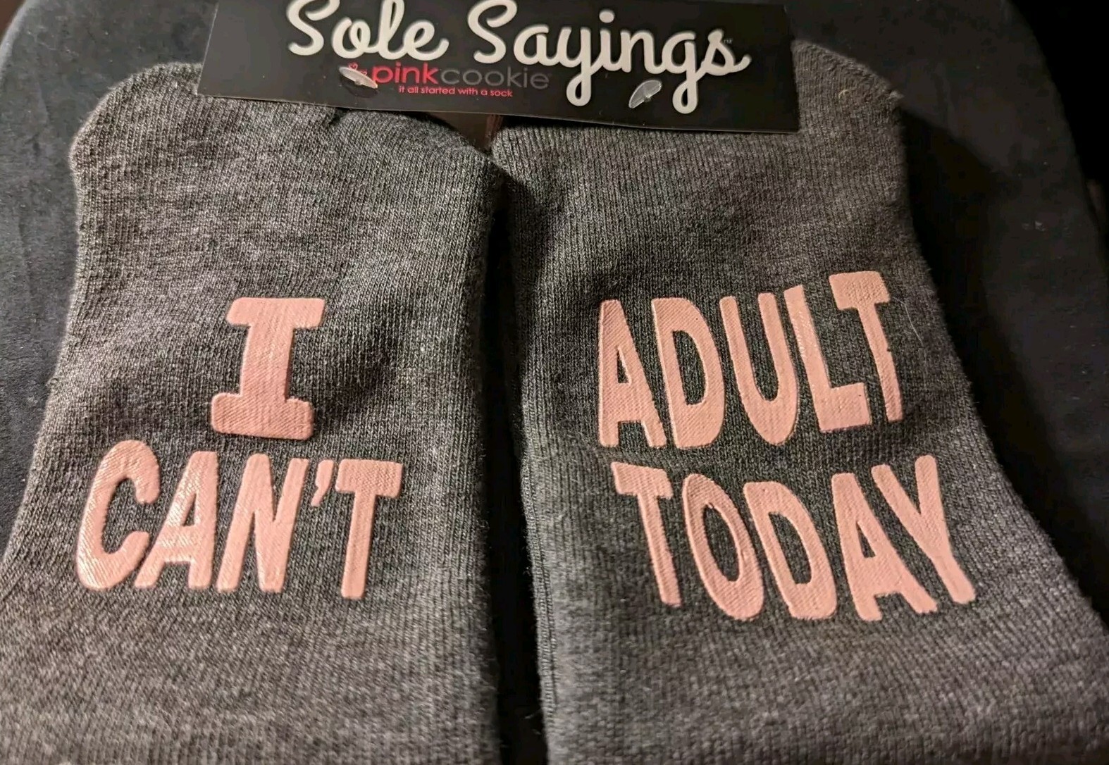 SAOLA ?I Can't Adult Today Rosa Cookie Sole Detti Novità Crew Calze Donna M 4 10