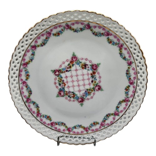 Vtg Schumann Eleanor Bavaria Floral Garland Decorated Reticulated Plate 9 1/2"