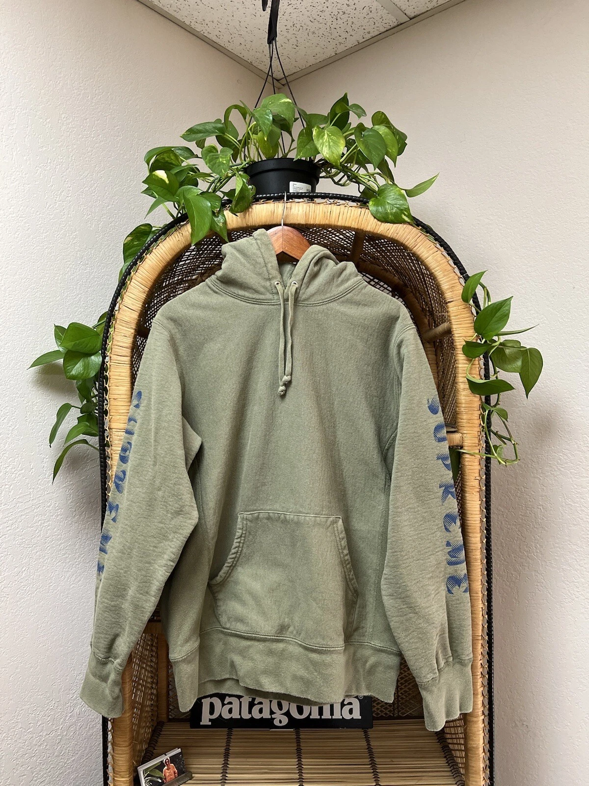 Supreme Script Arms Hoodie Sweatshirt Medium