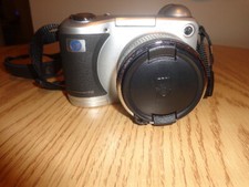 HP PhotoSmart 850 4.1MP Digital Camera - Silver