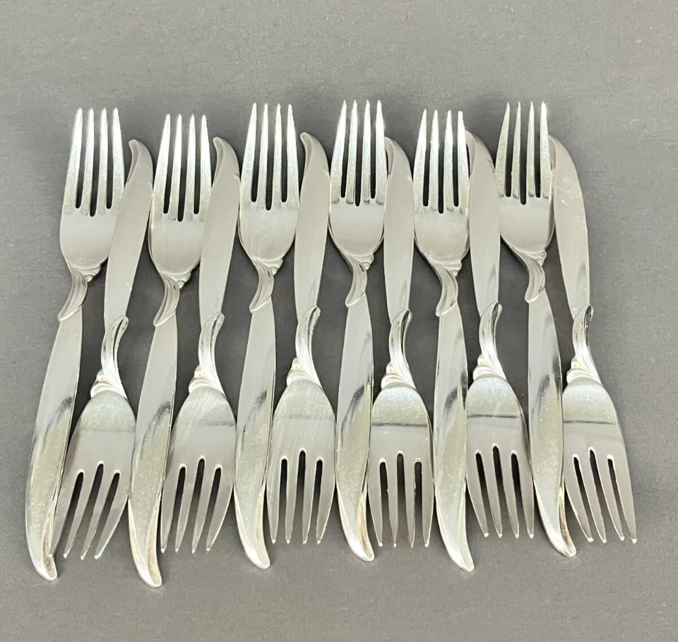 77 piezas. Juego de 1847 Rogers Silverplate FLAIR Service para 12; Mid Century MCM; 1956 Foto 3 de 4