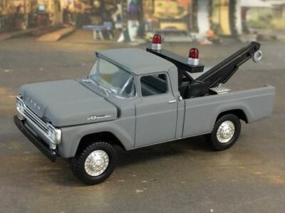 Ford Tow Truck / Wrecker 1959 Ford F-250 4x4 1/64 Scale Limited