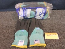 Honeywell Nitrile Oil-Grip Gloves Chemical Protection Grease Resistant Large