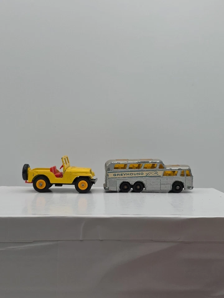 LOTE DE 5 AUTOBUSES MATCHBOX LESNEY JEEP - JEEP - AUTOBÚS ESCOLAR - AUTOBÚS LONDRES A-47 Foto 4 de 4