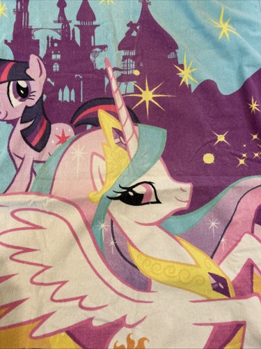 My Little Pony Princess Canterlot Beach Bath Towel - Picture 3 of 5