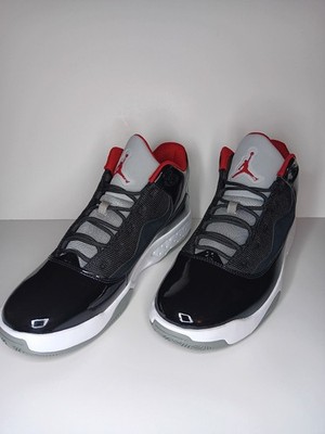 Nike Air Jordan Max Aura 2 Black Cement Wolf Grey Red Men's Size 10 