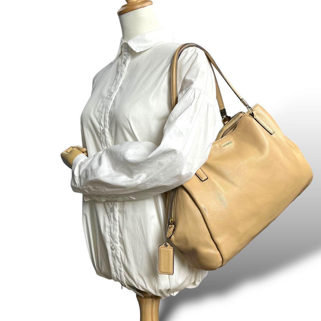 COACH Handbag Tote Shoulder Bag Logo Leather Beige Women's Present FROM JAPAN