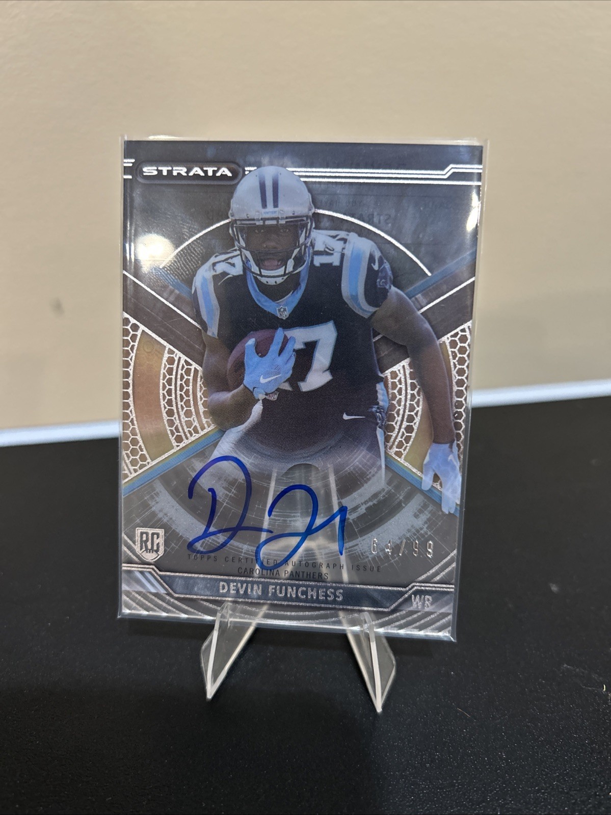 Devin Funchess Topps Strata Autographs #SADF Blue