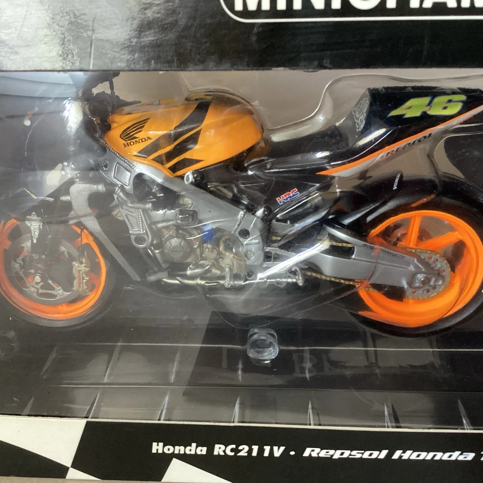 Minichamps 1/12 Collection Moto , Valentino ROSSI , Honda RC211V , 2003 - Photo 4/4