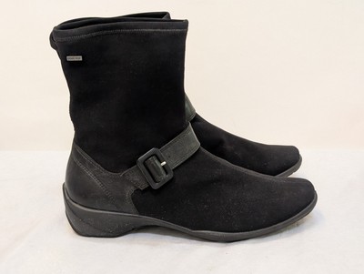 ECCO Women's GoreTex Black Ankle Boots with Buckle  Size 38/7.5