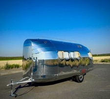COLLECTABLE 1936 BOWLUS ROAD CHIEF VINTAGE TRAVEL TRAILER