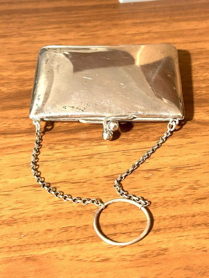 Antique Silver Plated EPNS Women’s Coin Purse With Finger Ring And Chain 64.36g - Image 3 of 4