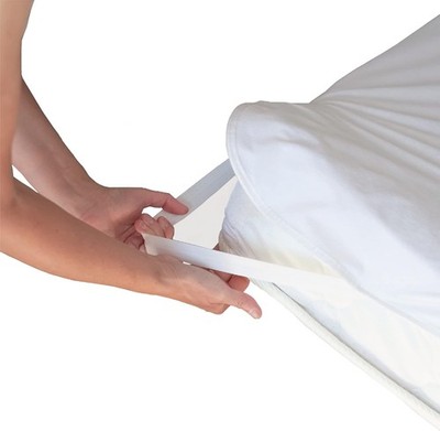 Waterproof Mattress Protector 80 x 200 cm with 4 Elastic Bands - Oeko Tex  -