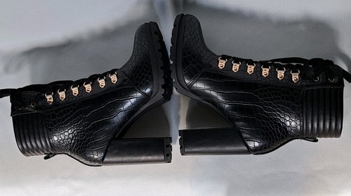 ShoeDazzle SHANDEE Black Faux Croc Lace Up Booties Chunky 4.25" Heels Size 8 NIB - Picture 8 of 11