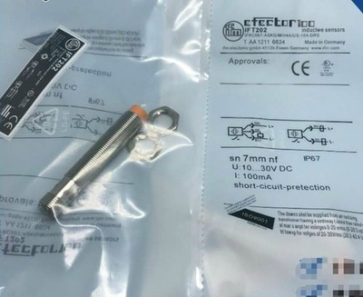 IFM IFT202 Inductive Proximity Switch New One   *tm
