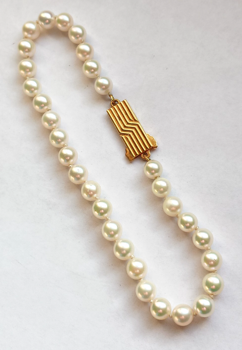 Vintage Mikimoto Pearl Bracelet ~ 18K Gold Clasp ~ 4mm ~ 8 Inches