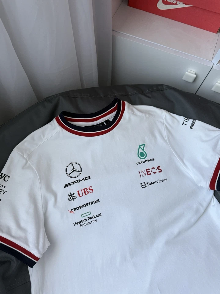MERCEDES-BENZ AMG RACING JERSEY FORMULA 1 PETRONAS SIZE L - Imagem 2 de 4