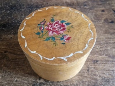 Vintage Nähkasten aus Holz mit Set
