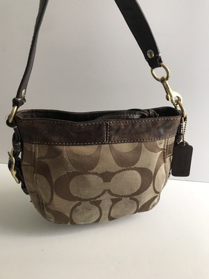 coach small pouch