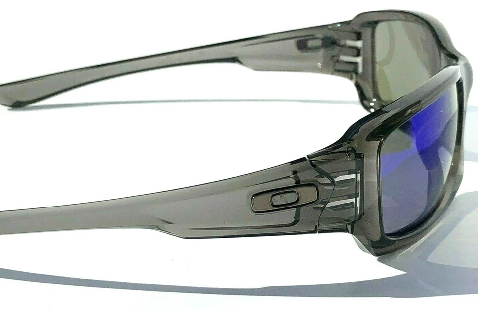 NEW Oakley FIVES Squared Grey Smoke POLARIZED Galaxy Blue Mirror Sunglass 9238 - Image 4 of 4