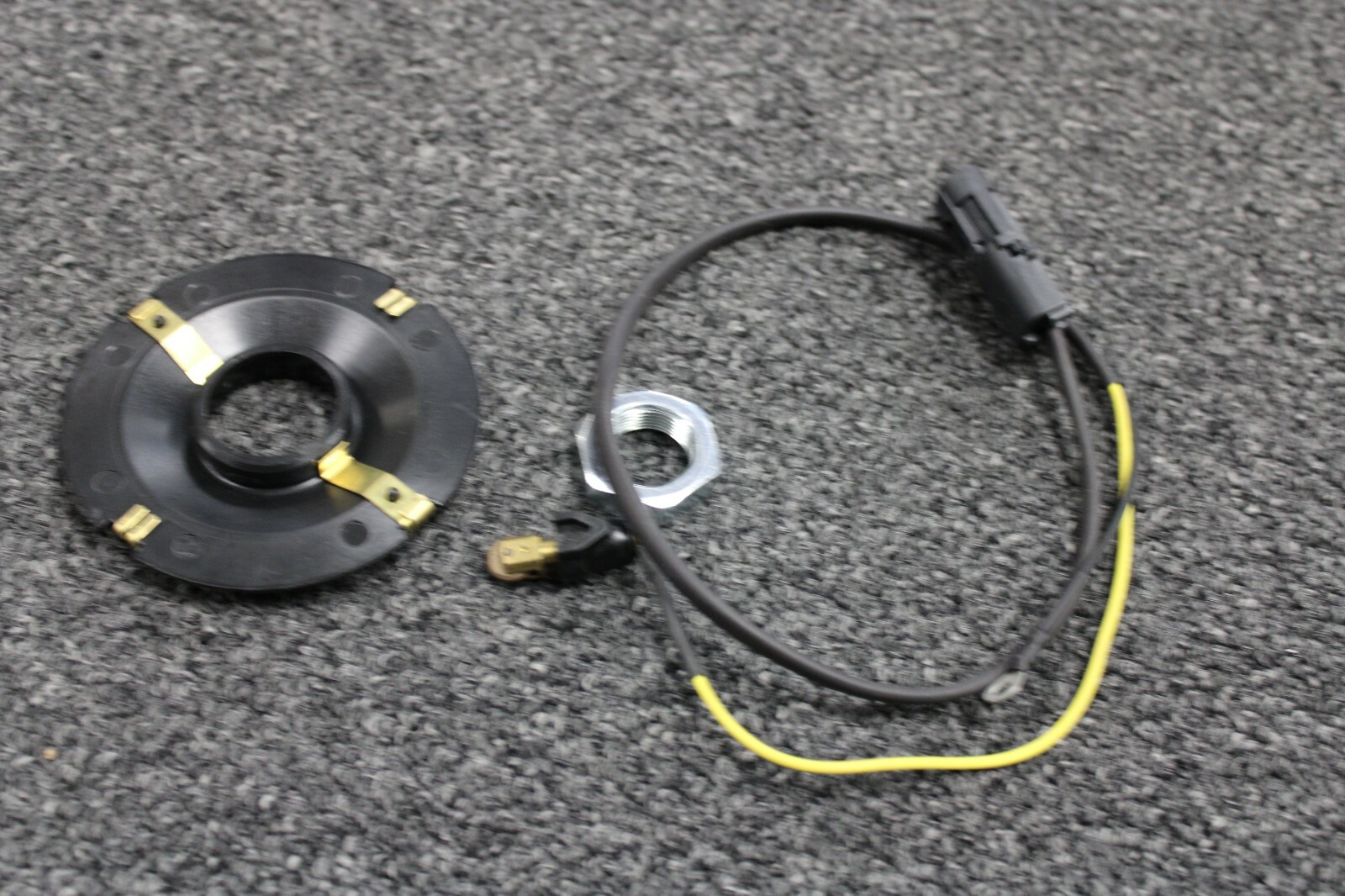 New International OEM Horn & Brush Kit Part 2520499C91 eBay