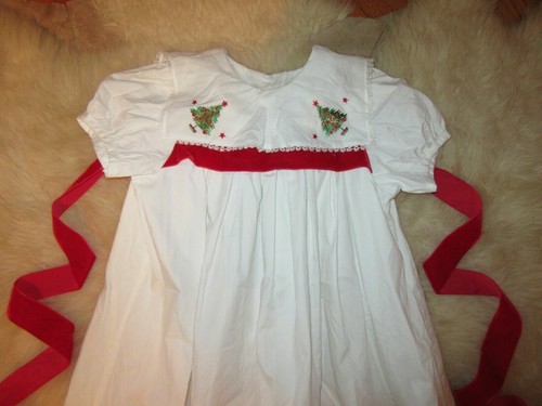 VTG Lavender Blue Embroidered Christmas Dress size 5 - Picture 2 of 10