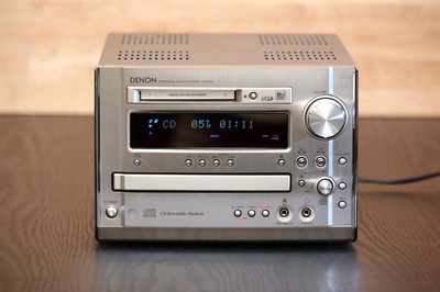DENON D-MG33 CD/MD/TUNER/AMP Mini component Good condition