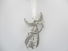 Treasured Memories 3-1/4" The Prayer of Christmas is Peace Angel Ornament