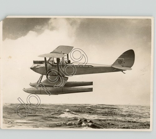 SEAPLANE Biplane Moth Aircraft AVIATION Airplane 1930s Press Photo