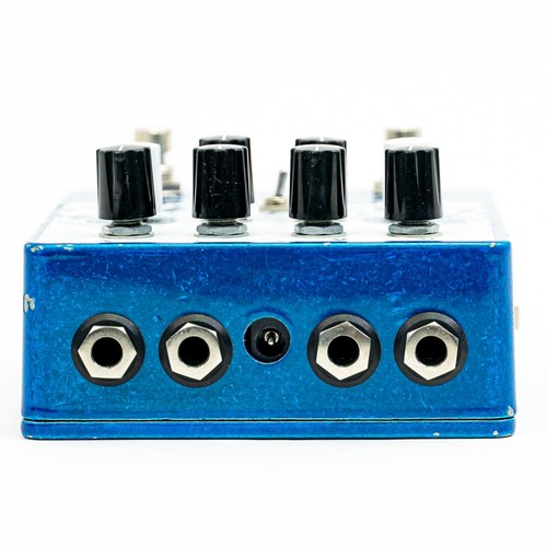 EarthQuaker Devices Avalanche Run V2 — Stereo Delay & Reverb Guitar Pedal - Picture 5 of 6