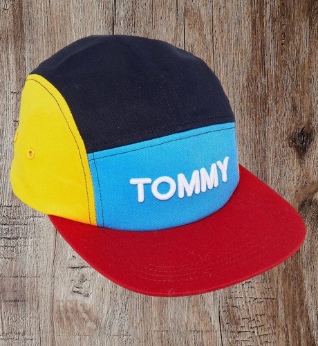Tommy Hilfiger Classic Retro Vintage Inspired Colour Black Cap Hat One Size