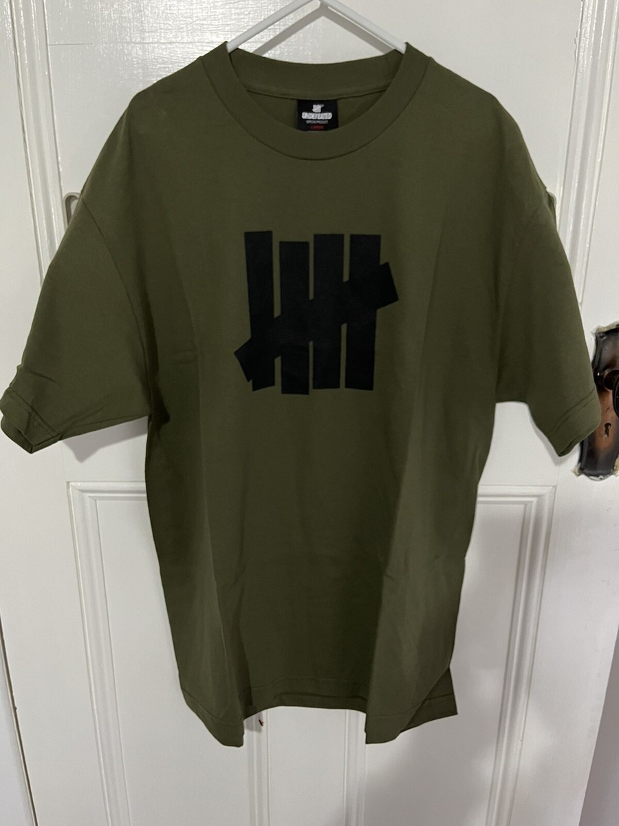 Undefeated UNDFTD Bring Back Pack Ballistic green T shirt Size 