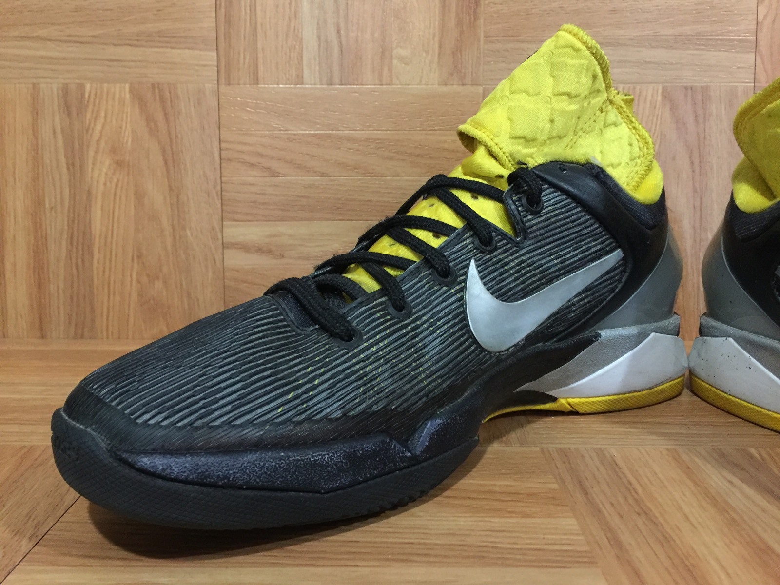 RARE Nike Kobe VII VII VII 7 Supreme System Black Del Sol Yellow Silver 7.5 488369-001 008e15 RARE Nike Kobe VII VII VII 7 Supreme System Black Del Sol Yellow Silver 7.5 488369-001 008e15