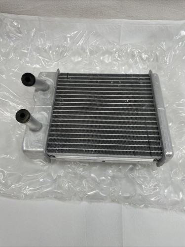 TOYOTA 58318U223071 CARRELLO ELEVATORE NUCLEO RISCALDANTE ALLUMINIO - Foto 1 di 6