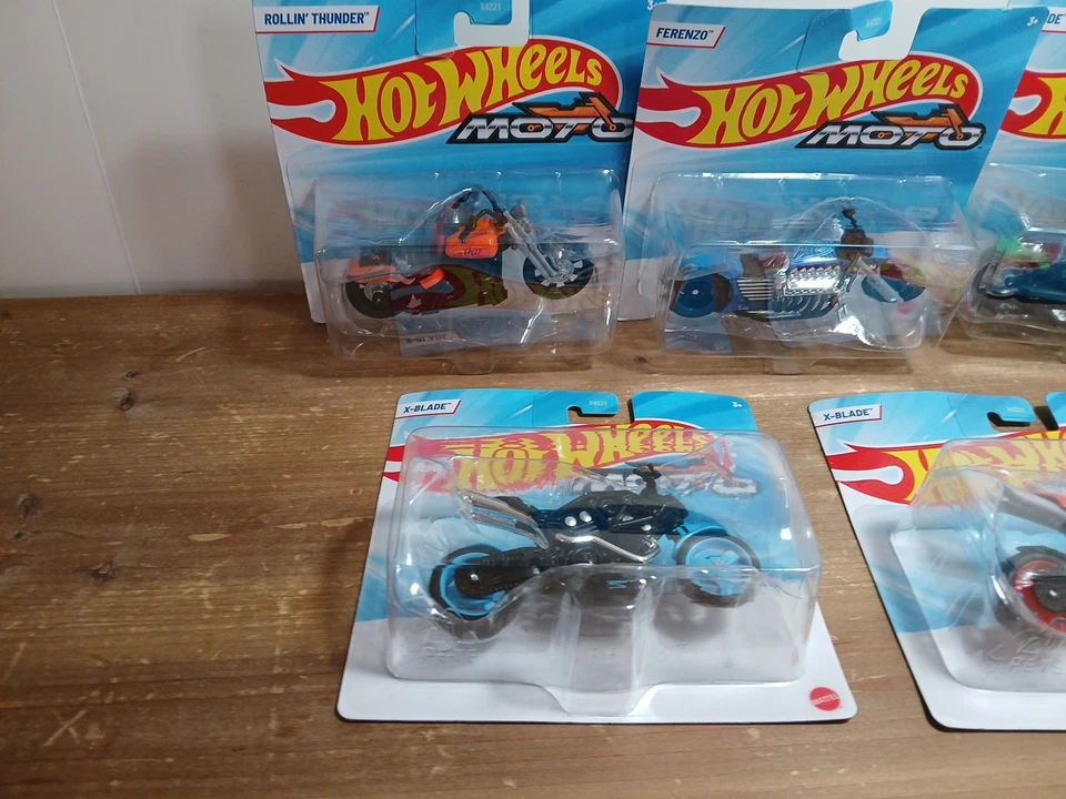 Lot Of 5 Hotwheels MOTO Bikes - Image 2 of 4
